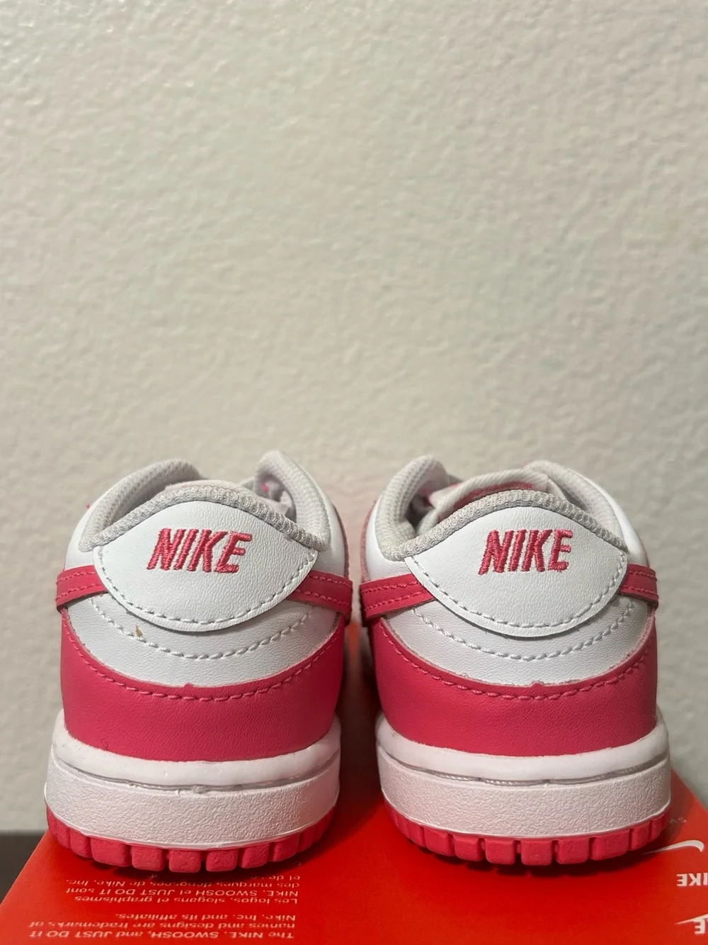 Nike Dunk Low White Laser Fuchsia Girls Toddler Sneakers Size 8C New Box